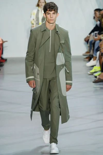 Look 35